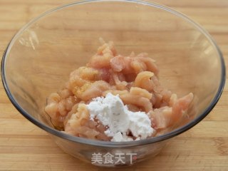 酸甜青瓜炒鸡丝步骤2