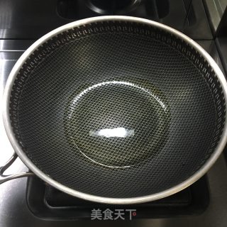 胡萝卜毛豆炒腌菜步骤1