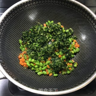 胡萝卜毛豆炒腌菜步骤4