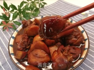 色泽鲜亮，软糯香甜的慈姑炖鸡步骤8