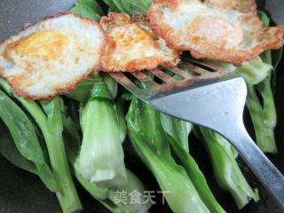 菜芯烧鸡蛋步骤4