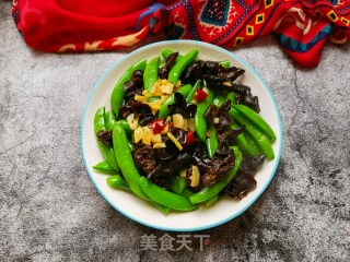 木耳炒甜豆步骤11
