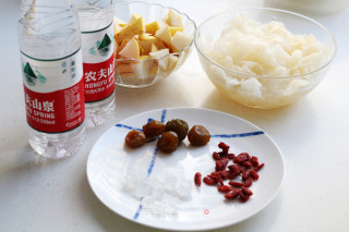 冬日清肺必备饮品:小吊梨汤步骤5 冬日清肺必备饮品:小吊梨汤步骤5
