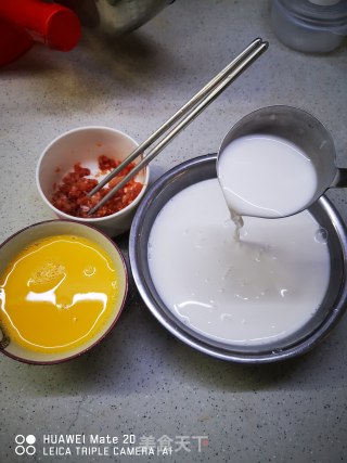 肉末鸡蛋肠粉步骤2