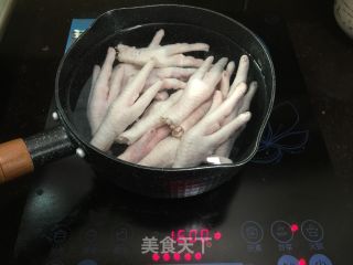 广式早茶豆鼓蒸凤爪步骤2