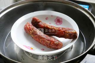 腊肠粉丝蒸娃娃菜步骤1 腊肠粉丝蒸娃娃菜步骤1