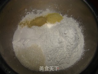 香煎萝卜糕步骤1 香煎萝卜糕步骤1