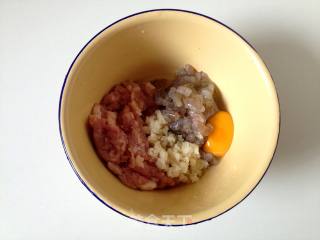粤式王牌鲜虾云吞面步骤4 粤式王牌鲜虾云吞面步骤4