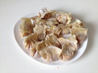 粤式王牌鲜虾云吞面步骤13 粤式王牌鲜虾云吞面步骤13