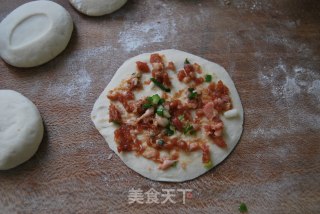 用面粉做出的广东新春意头菜 ——【发财就手卷】步骤8 用面粉做出的广东新春意头菜 ——【发财就手卷】步骤8