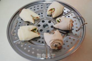 用面粉做出的广东新春意头菜 ——【发财就手卷】步骤16 用面粉做出的广东新春意头菜 ——【发财就手卷】步骤16