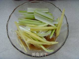【粤菜】：虾仁肠粉步骤5
