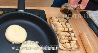 红糖糍粑，软糯香甜，外皮脆而不硬，糯叽叽的让人毫无抵抗力。步骤9