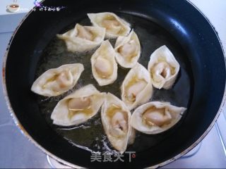 美味川菜系列---响铃抄手步骤3