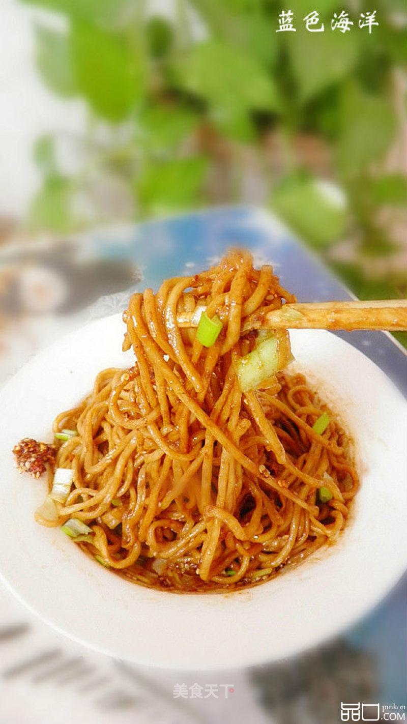 【热干面】-------记忆中武汉的味道