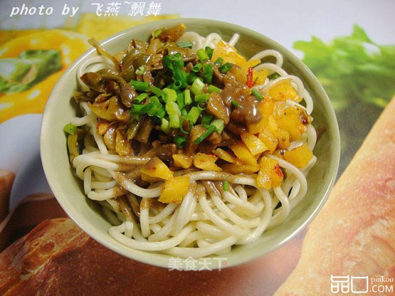 卖得最火的早餐-------【武汉热干面】