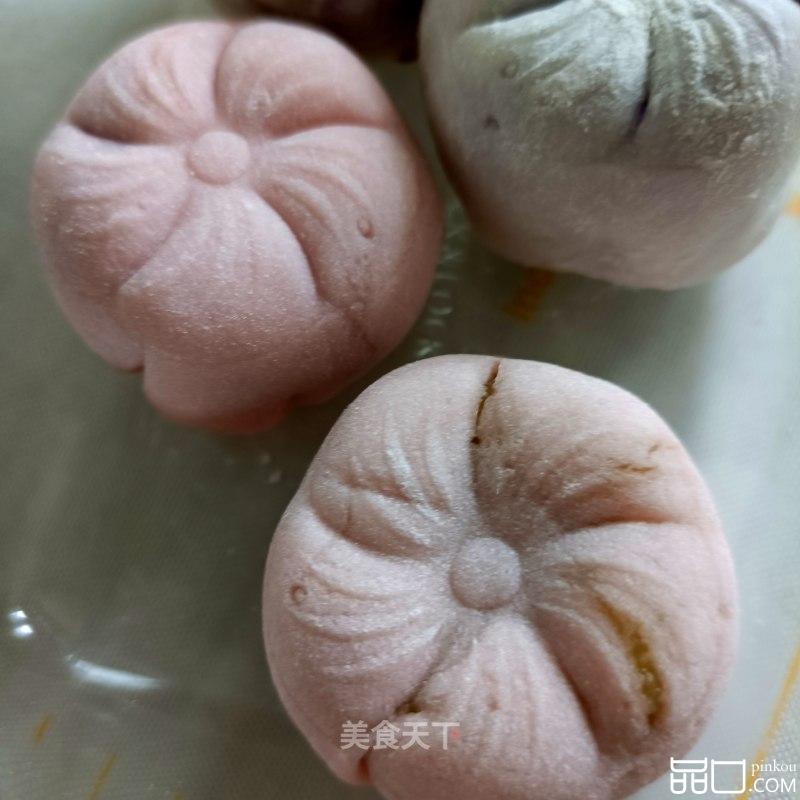 栗子草莓冰皮月饼