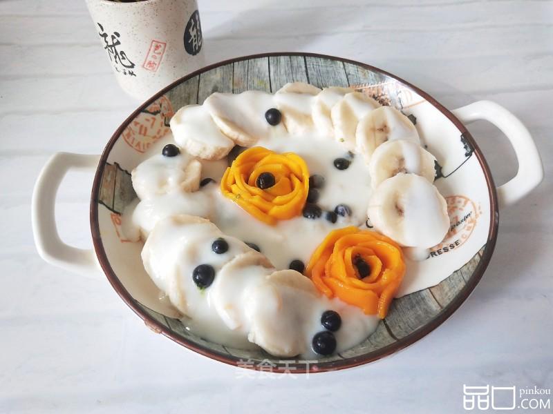 香蕉芒果酸奶拌