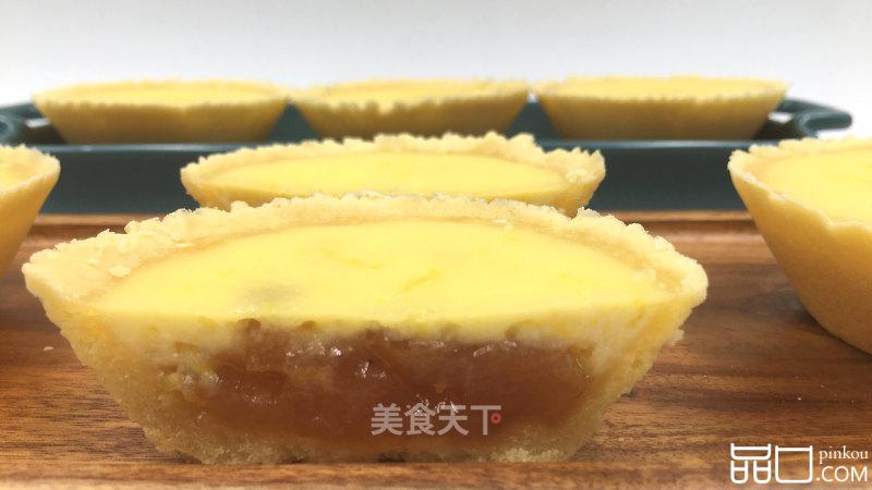 美味果酱奶油挞，入口甜蜜，挞皮非常的酥松香脆，精致又迷你。