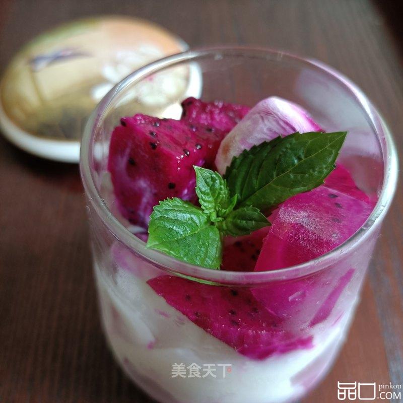 “清凉消暑”火龙果冰酸奶