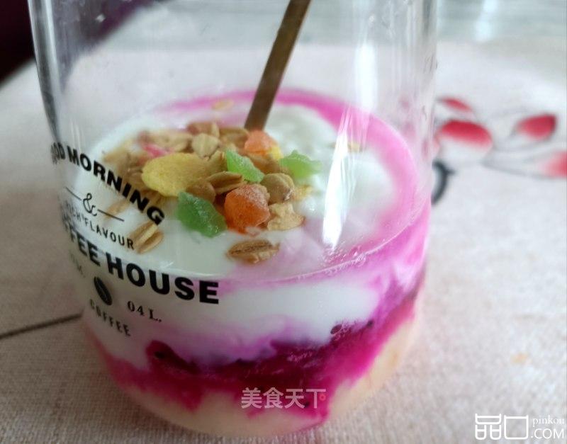 蜜桃果冻拌酸奶