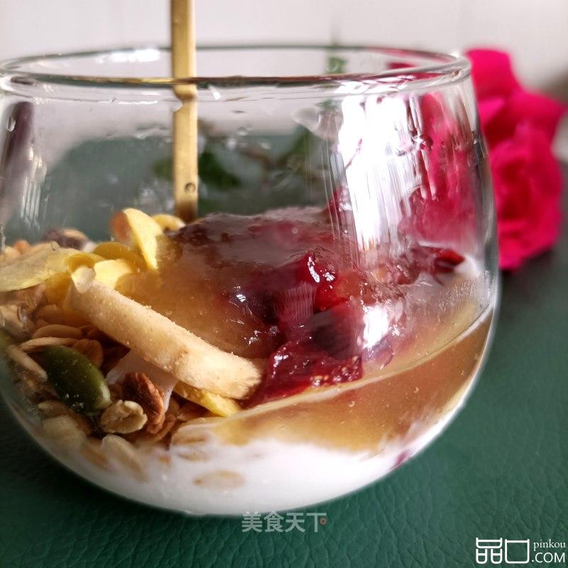果酱麦片拌酸奶