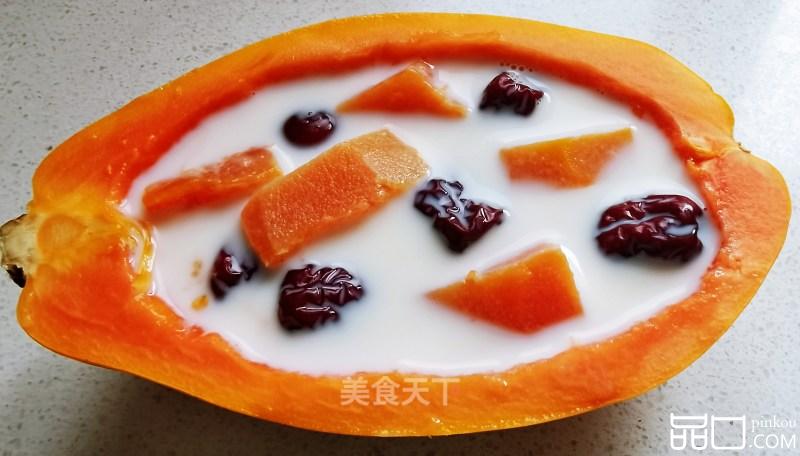 木瓜红枣炖鲜奶