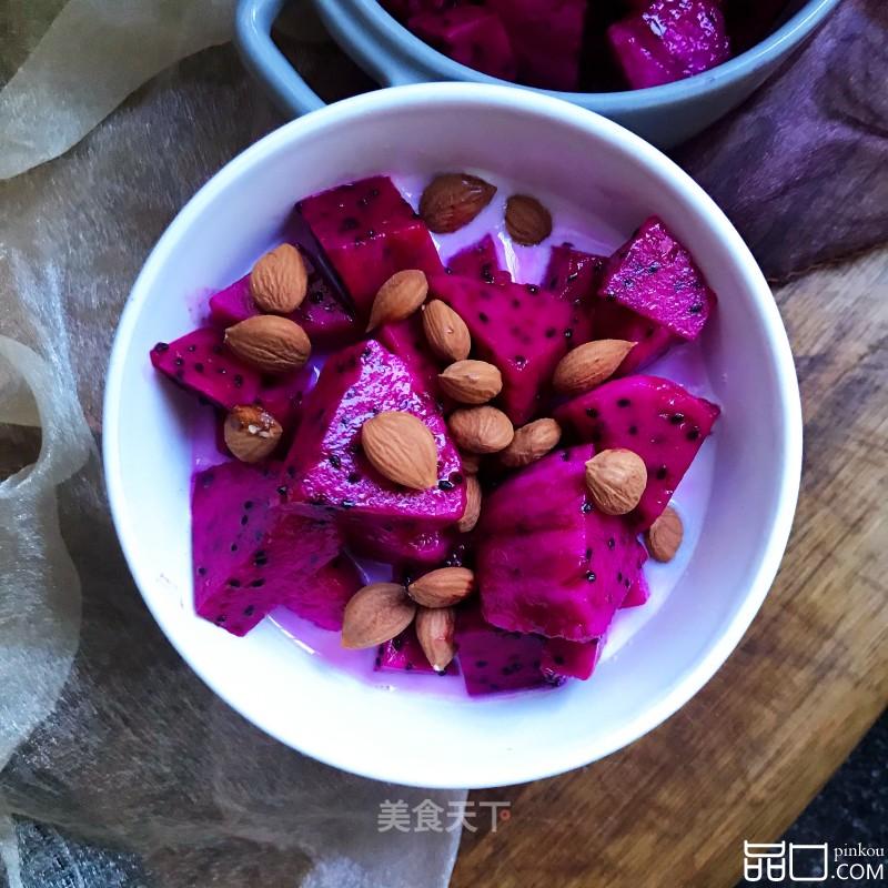 火龙果燕麦碗