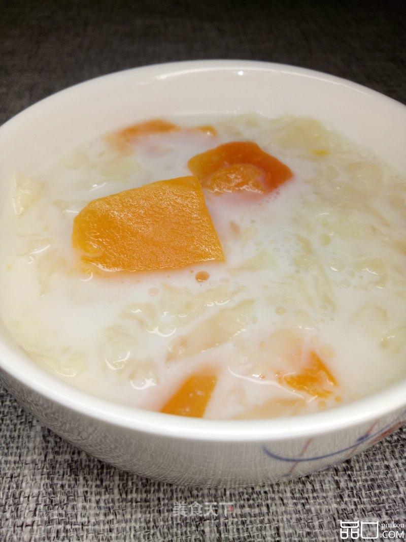 木瓜银耳牛奶