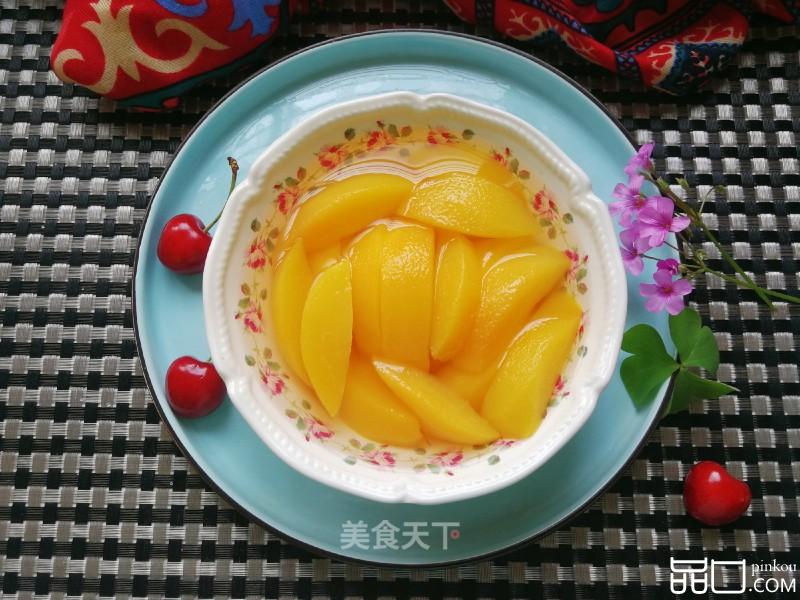 冰镇油桃糖水