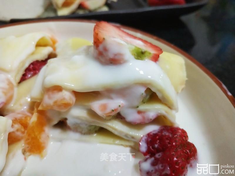 草莓酸奶千层