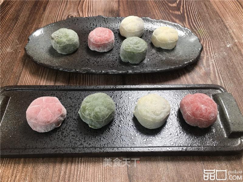 三色冰皮月饼，亲子美食，和孩子一起做吧，软糯可口甜品