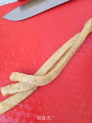 【天津】香酥小麻花步骤10 【天津】香酥小麻花步骤10