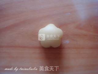 津味小八件点心之梅花酥(清真可食)步骤21 津味小八件点心之梅花酥(清真可食)步骤21