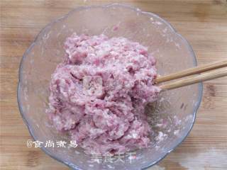 鲜肉木耳锅贴步骤1 鲜肉木耳锅贴步骤1