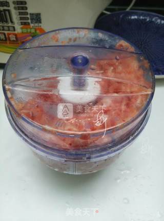 榨菜鲜肉锅贴步骤5