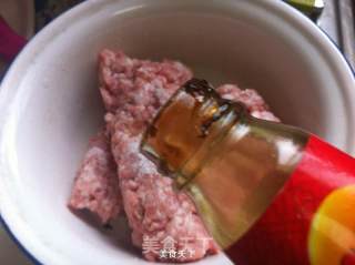 蛋皮三鲜锅贴步骤4