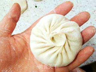 生煎韭菜鸡蛋包步骤17