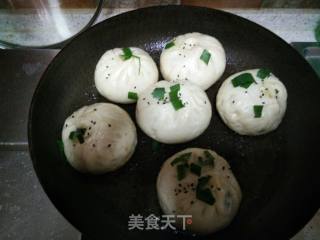 生煎韭菜鸡蛋包步骤20