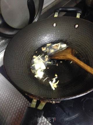 自炒 沪味辣肉浇头步骤3