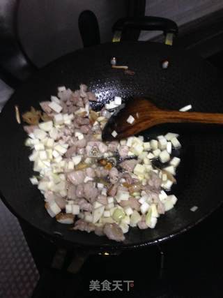自炒 沪味辣肉浇头步骤5