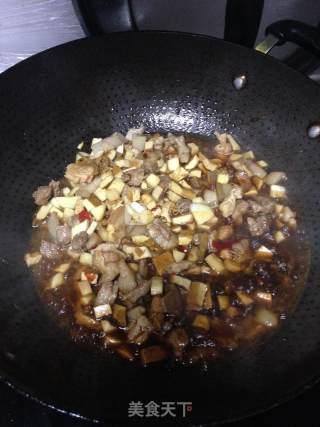 自炒 沪味辣肉浇头步骤6