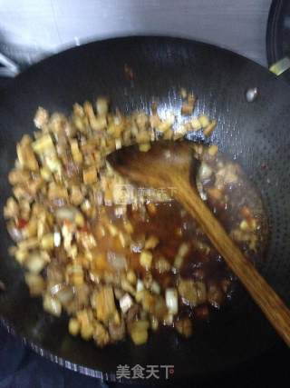 自炒 沪味辣肉浇头步骤7