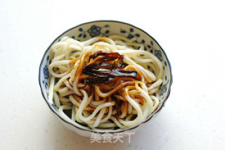 地方特色美食:上海本邦葱油面步骤6 地方特色美食:上海本邦葱油面步骤6