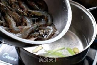 上海风味【糟卤虾】——夏日凉爽小菜做起来，佐餐、零食两相宜步骤3