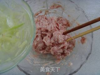 蟹黄小笼包步骤4