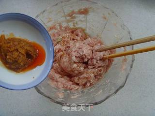 蟹黄小笼包步骤5