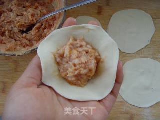 蟹黄小笼包步骤9