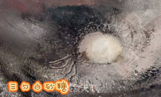 炸好的年糕淋上糖油，运势年年高甜蜜美滋滋步骤8