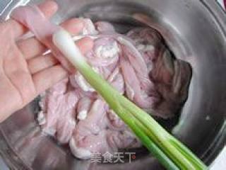 闽南特色吃食-----小肠灌葱步骤3